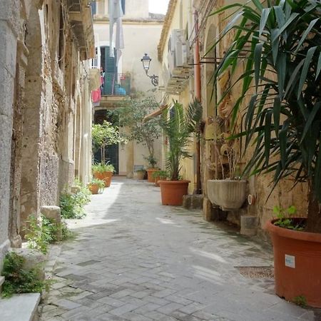 Vila La Casa Al Castello Maniace Syracuse Exteriér fotografie